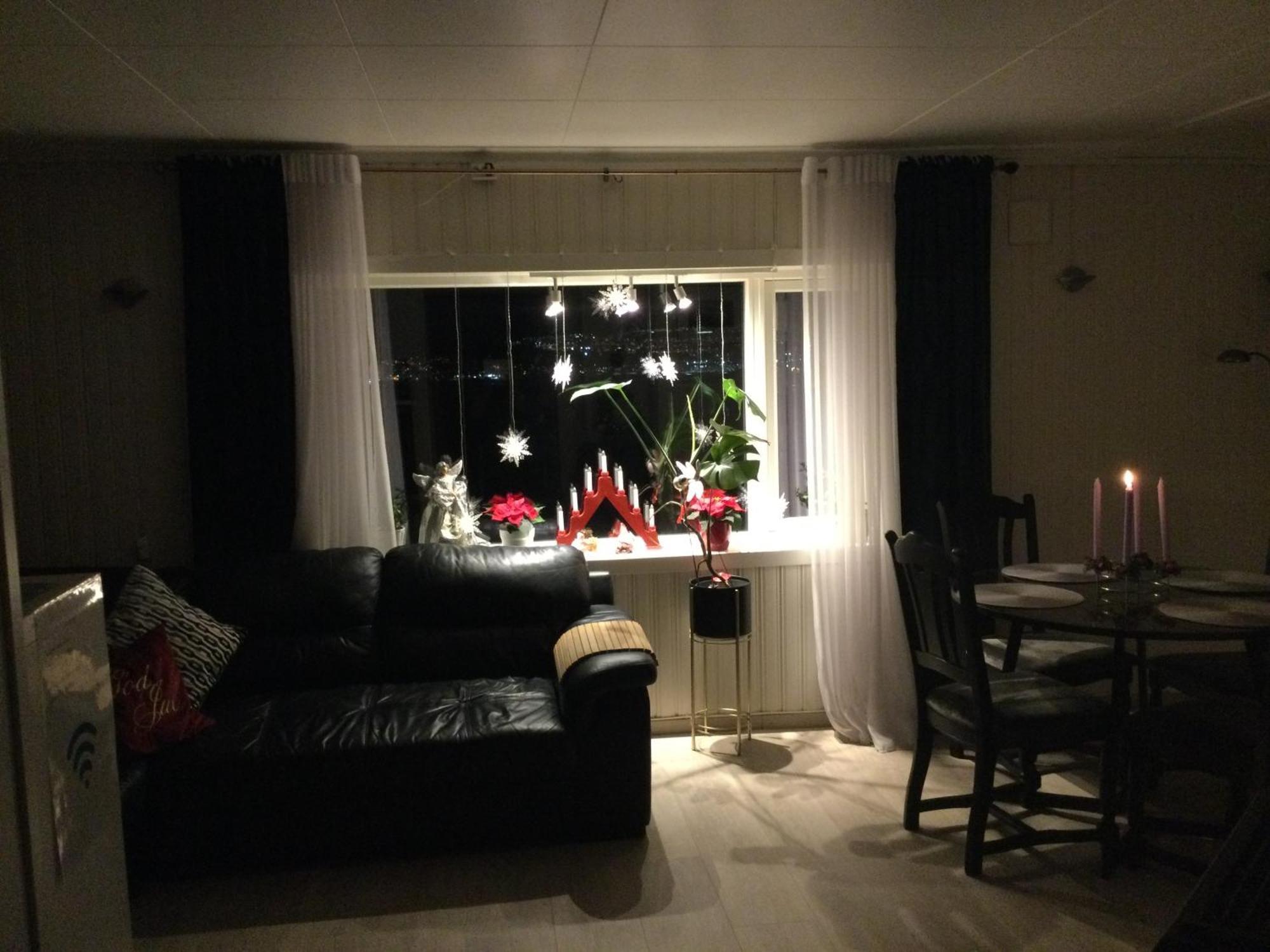 Leilighet Med Fantastisk Utsikt. ทรอมโซ ภายนอก รูปภาพ