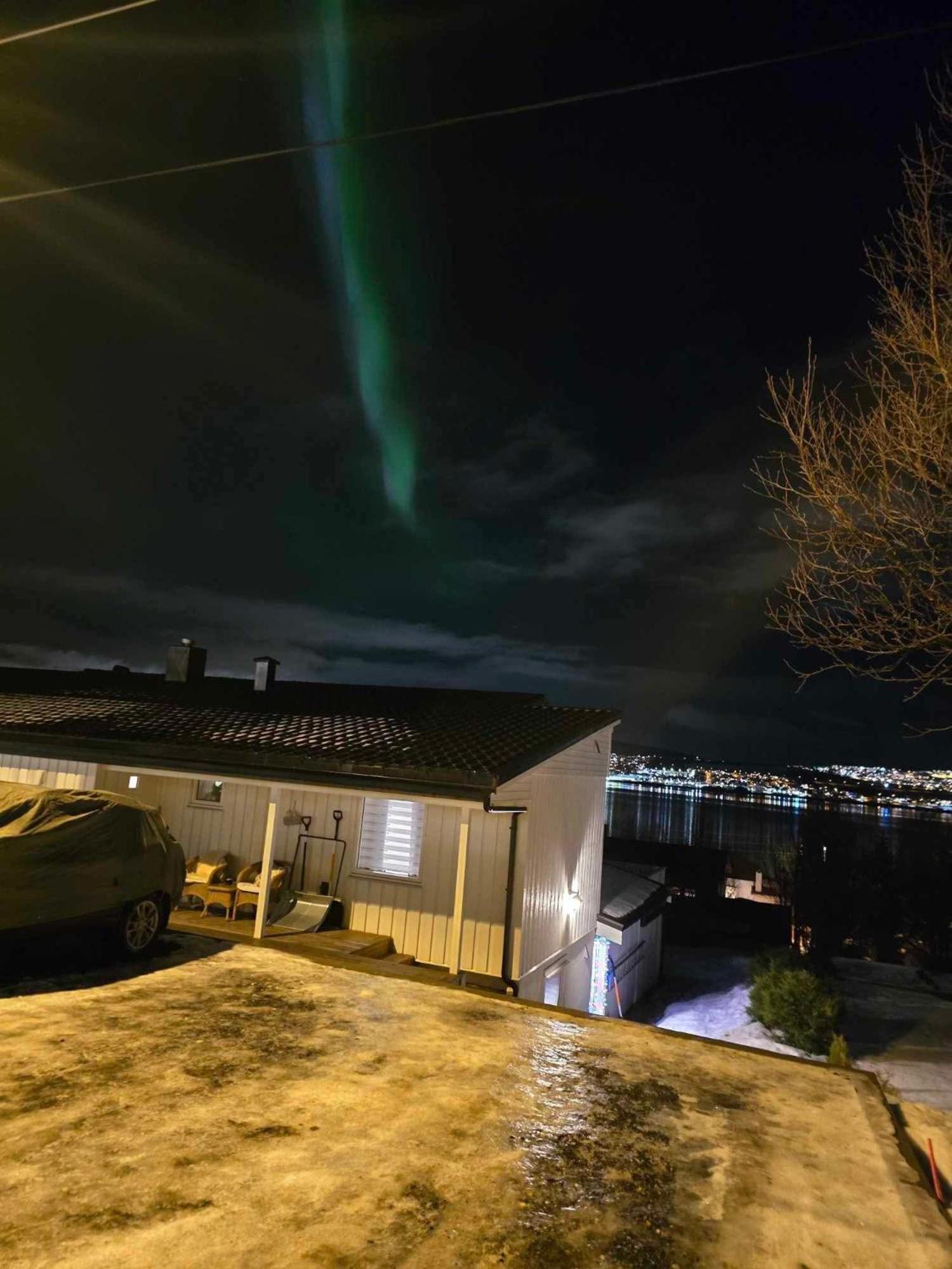 Leilighet Med Fantastisk Utsikt. ทรอมโซ ภายนอก รูปภาพ