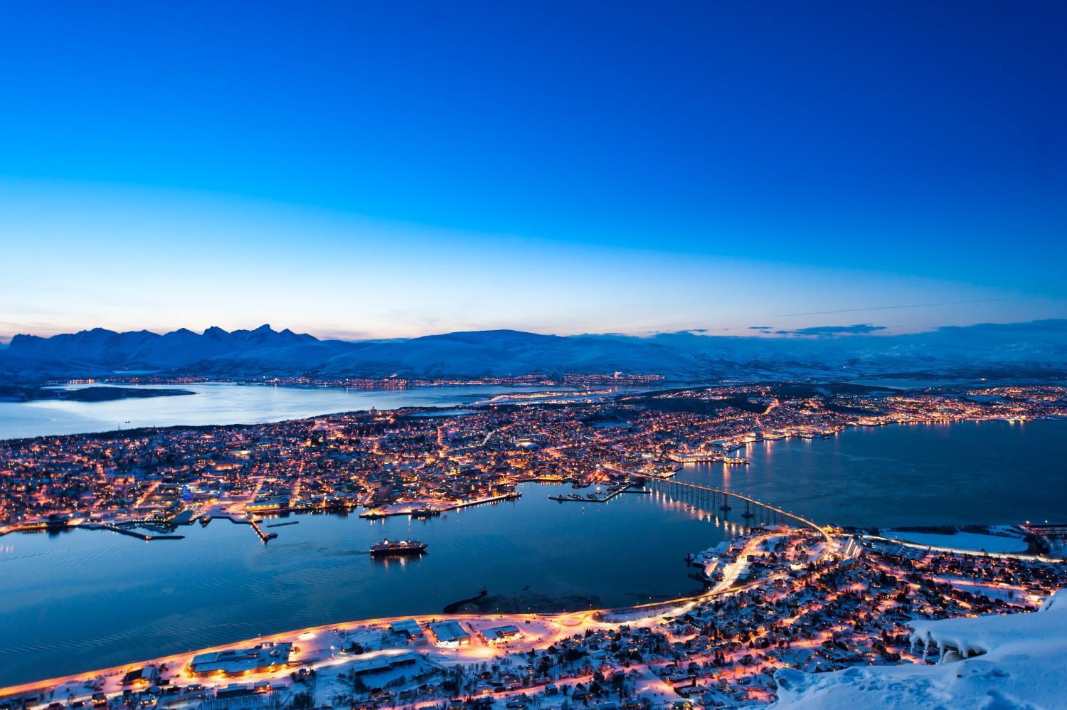 Leilighet Med Fantastisk Utsikt. ทรอมโซ ภายนอก รูปภาพ